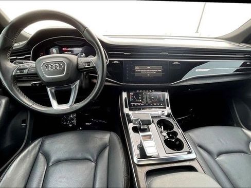 Used 2021 Audi Q8 Prestige w/ Prestige Package image 19