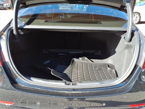 Used 2023 Mercedes-Benz C 300 4MATIC Sedan image 9