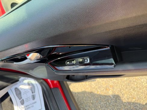 Used 2020 Kia Niro EX w/ Cold Weather Package FWD image 30
