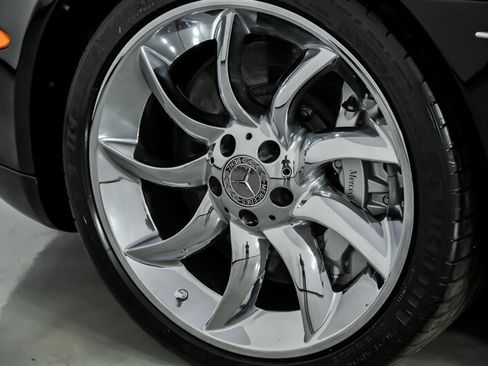 Used 2005 Mercedes-Benz SLR image 18
