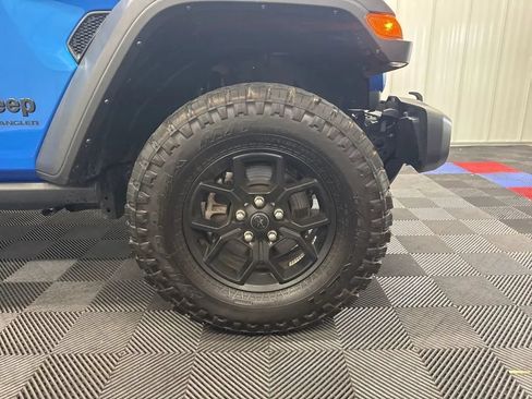 Used 2024 Jeep Wrangler Unlimited Sport AWD/4WD image 24