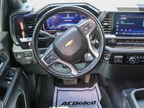 Used 2024 Chevrolet Silverado 2500 LT image 20