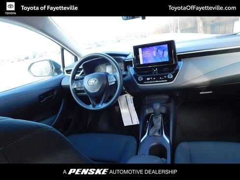 Used 2024 Toyota Corolla LE image 3