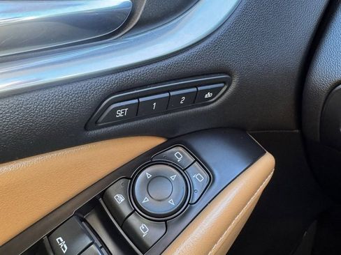 Used 2018 Buick Enclave Premium w/ Experience Buick Package image 26