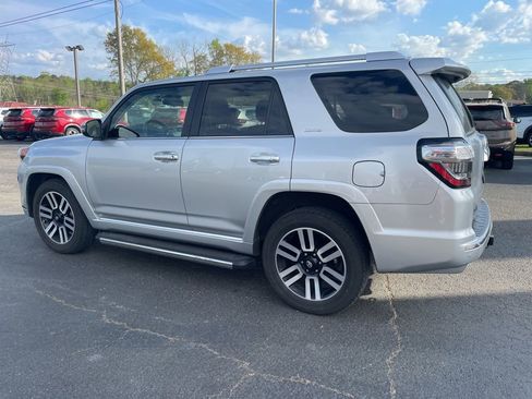 Used 2024 Toyota 4Runner Limited image 4
