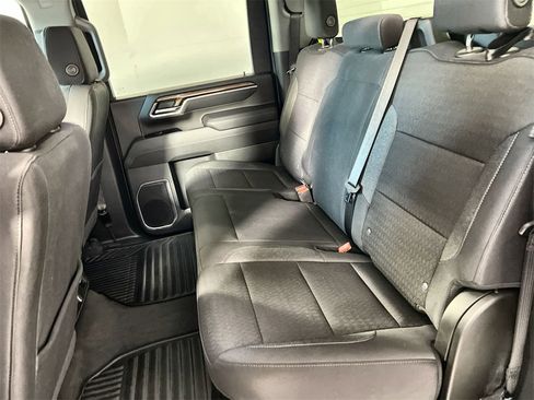 Used 2025 Chevrolet Silverado 2500 LT w/ Convenience Package image 24