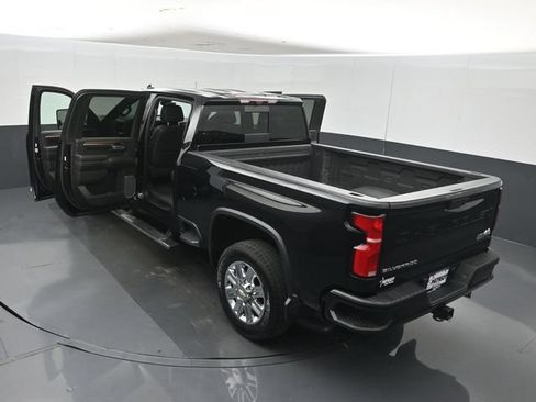 Used 2024 Chevrolet Silverado 2500 High Country w/ High Country Premium Package AWD/4WD image 60
