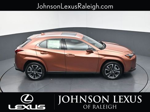 New 2026 Lexus UX 300h FWD image 28