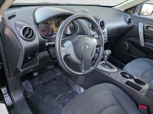 Used 2015 Nissan Rogue S image 9