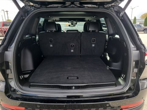 Used 2023 Jeep Grand Cherokee Altitude image 7