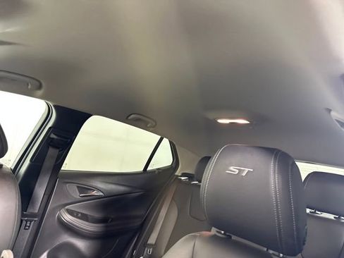 Used 2024 Buick Encore GX Sport Touring image 12