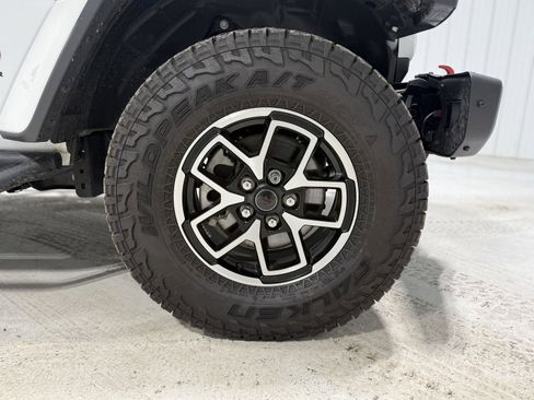 Used 2025 Jeep Gladiator Rubicon image 22