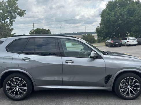 Used 2024 BMW X5 xDrive40i w/ Executive Package AWD/4WD image 11