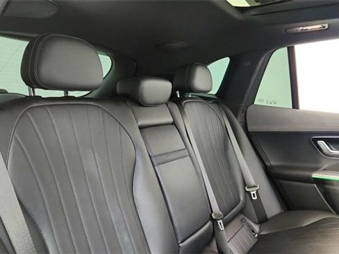 Used 2023 Mercedes-Benz EQE 500 4MATIC SUV w/ Exclusive Trim Package image 25