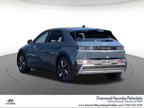 New 2026 Hyundai Ioniq 5 SEL RWD image 4