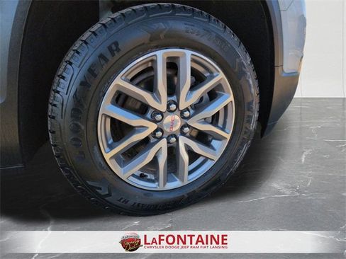 Used 2018 GMC Acadia SLE w/ Driver Alert Package I image 32