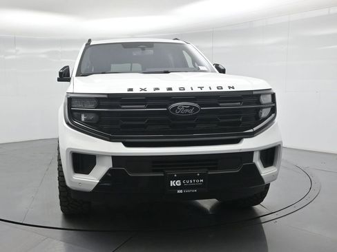 New 2025 Ford Expedition Platinum w/ Stealth Performance Package image 52