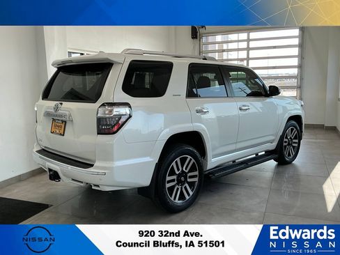 Used 2023 Toyota 4Runner Limited AWD/4WD image 8