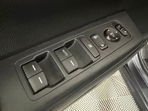 Certified 2025 Honda CR-V LX image 10