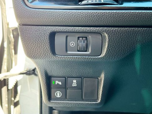 Used 2024 Honda Civic Touring image 10