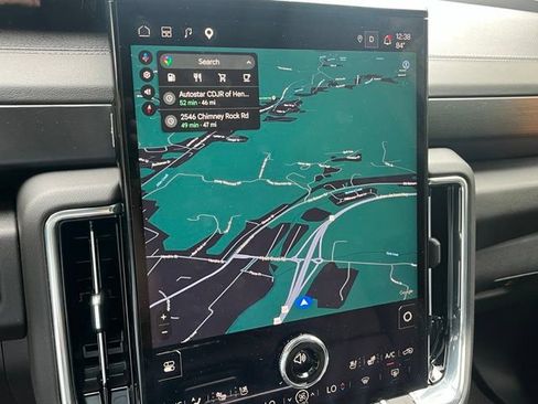 Used 2025 GMC Yukon Denali AWD/4WD image 9