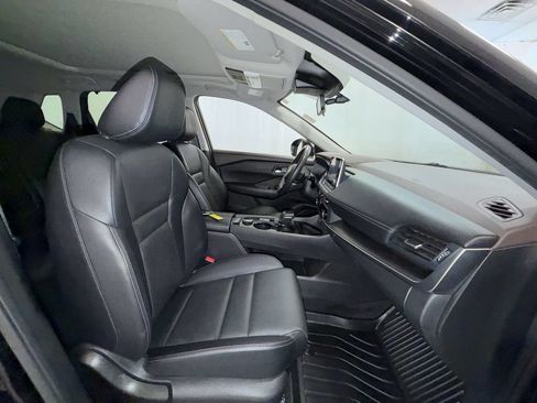 Used 2023 Nissan Rogue SV w/ SV Premium B Package AWD/4WD image 17