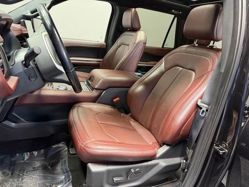 Used 2023 Ford Expedition Max Limited image 14