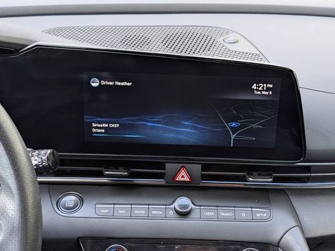 Used 2022 Hyundai Elantra N FWD image 17