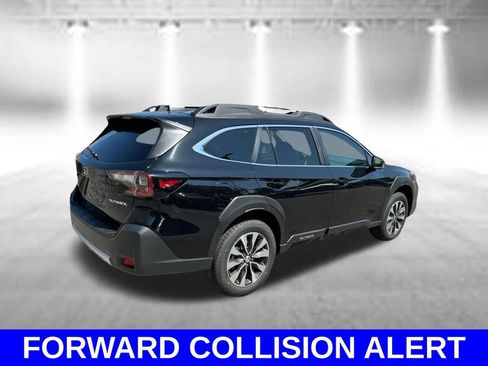 Used 2025 Subaru Outback Limited AWD/4WD image 5