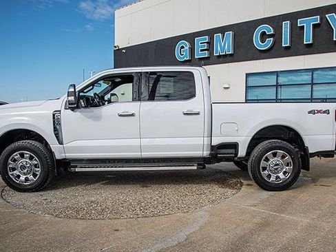 Used 2023 Ford F250 Lariat w/ Chrome Package image 2