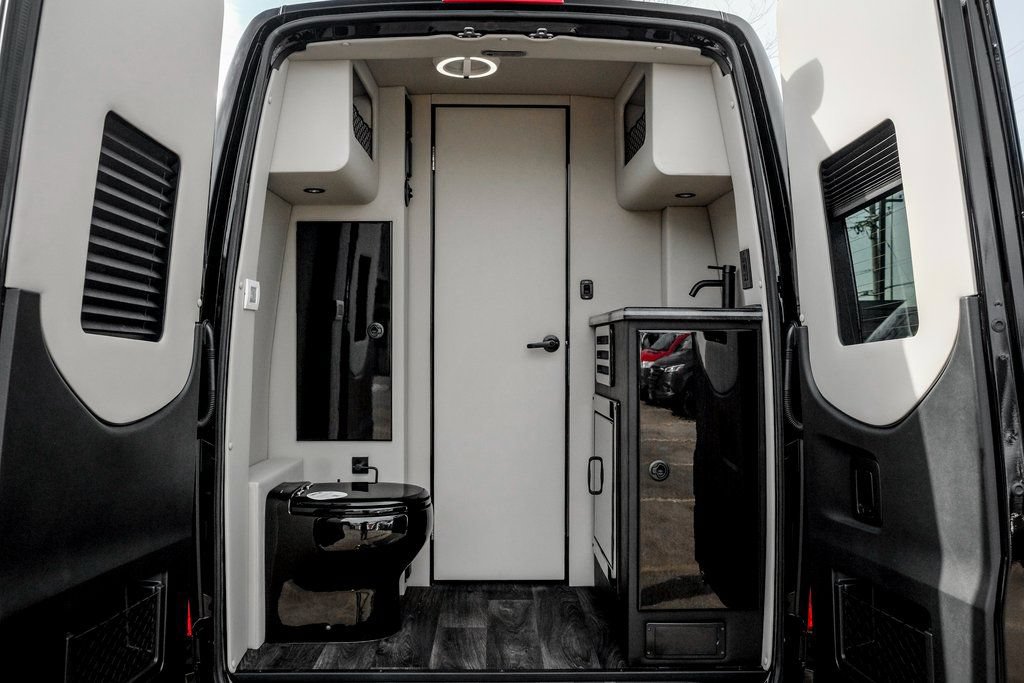 New 2025 Mercedes-Benz Sprinter 3500 image 3
