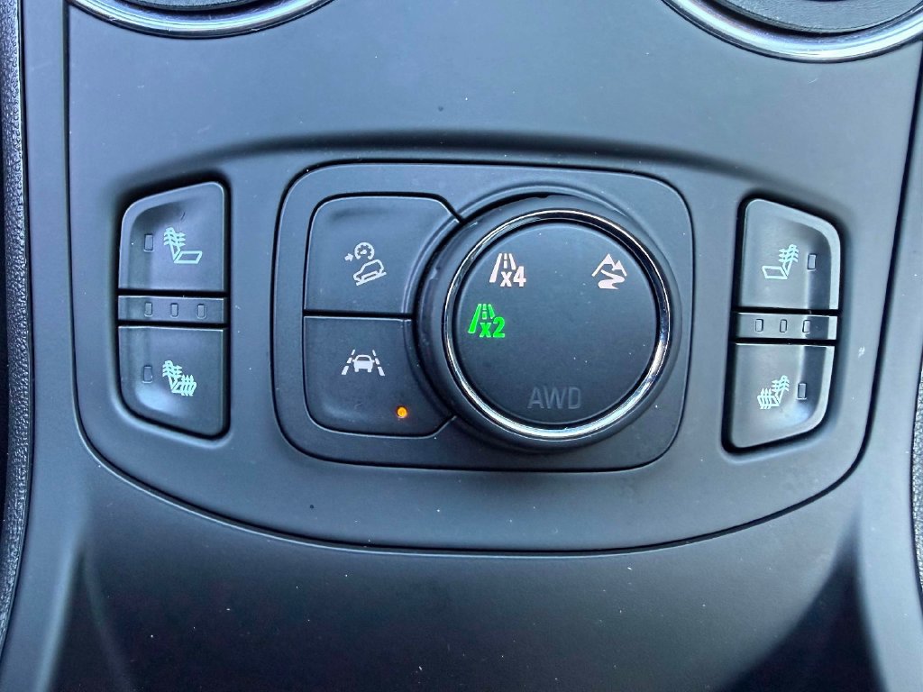 Used 2024 GMC Terrain SLT w/ LPO, Floor Liner Package AWD/4WD image 23