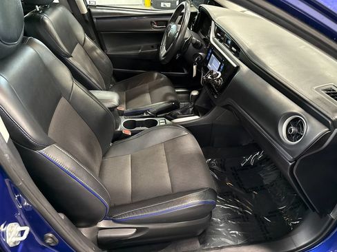 Used 2018 Toyota Corolla SE w/ Body Protection Package FWD image 14