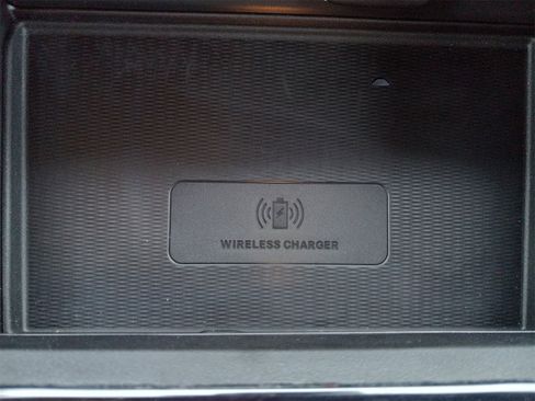 Used 2023 Jeep Grand Cherokee Altitude image 23