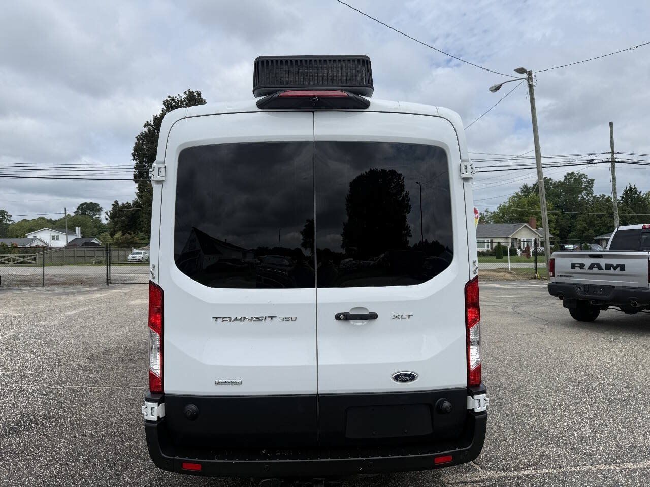 Used 2019 Ford Transit 350 XLT RWD image 22