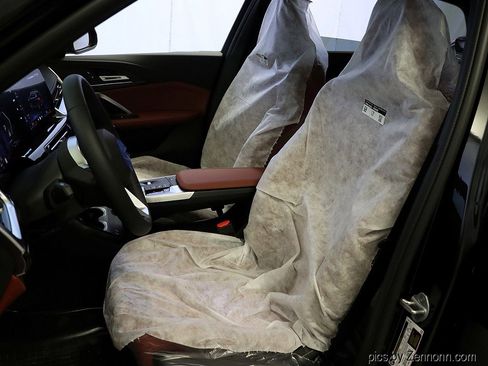 New 2026 BMW X1 xDrive28i w/ Convenience Package image 10