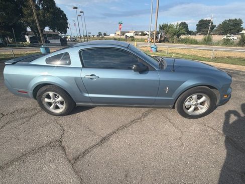 Used 2007 Ford Mustang Premium RWD image 8