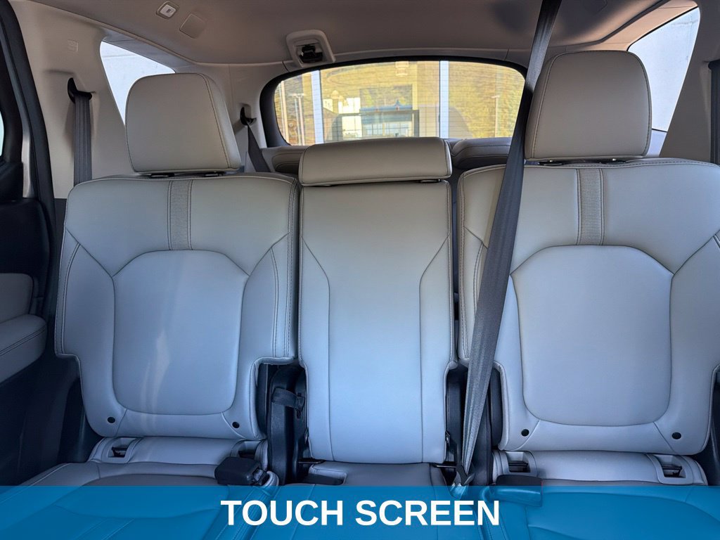 Used 2025 Honda Pilot EX-L image 8