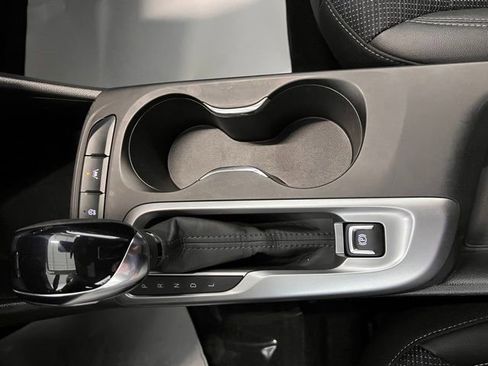 Used 2025 Buick Envista Preferred image 25