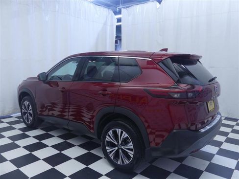 Used 2021 Nissan Rogue SV image 5