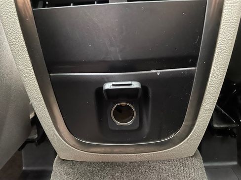 Used 2017 Lincoln MKC Select w/ Select Plus Package image 27