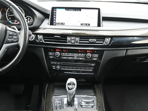 Used 2018 BMW X5 xDrive35d w/ M Sport Package AWD/4WD image 27