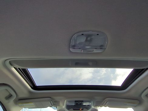 Used 2023 Subaru Crosstrek 2.5i Sport image 28