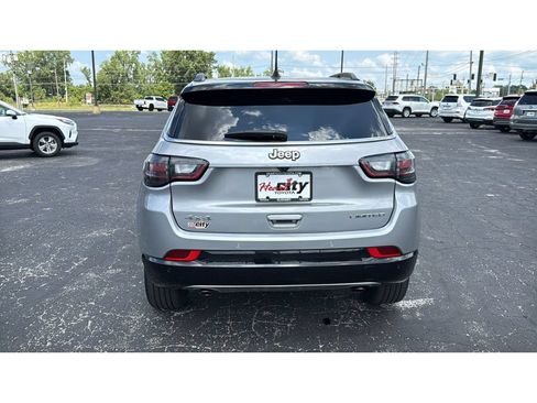 Used 2023 Jeep Compass Limited w/ Elite Group AWD/4WD image 6