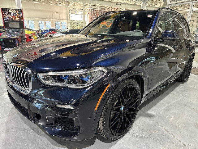 Used 2019 BMW X5 xDrive50i w/ M Sport Package AWD/4WD image 12