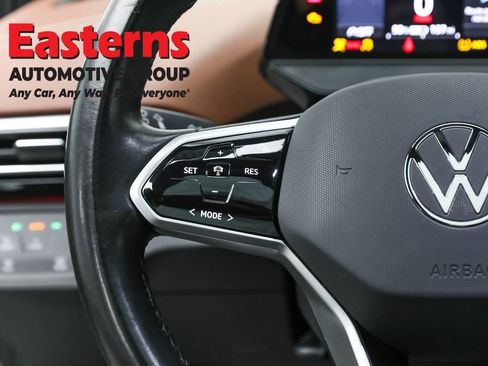 Used 2022 Volkswagen ID.4 Pro S w/ Gradient Package image 15