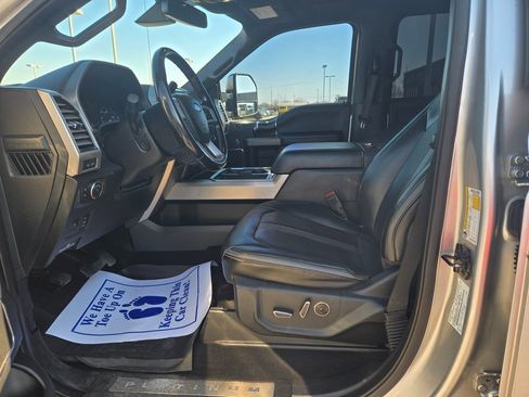 Used 2019 Ford F350 Platinum w/ Platinum Ultimate Package image 7
