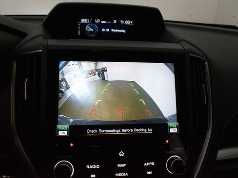 Used 2019 Subaru Crosstrek 2.0i Limited w/ Moonroof Package w/Navigation AWD/4WD image 16
