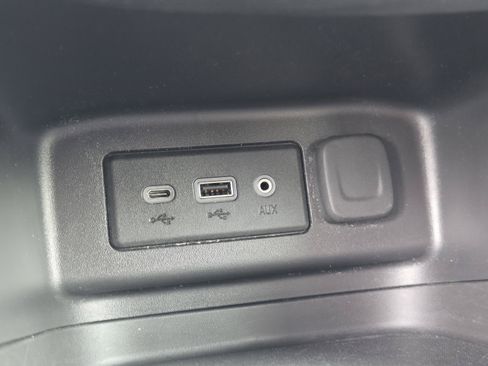 Used 2024 Chevrolet Equinox LT FWD image 26