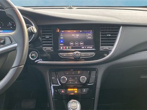 Used 2022 Buick Encore Preferred w/ Safety Package image 10